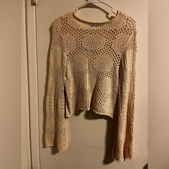 Zara Beige Crochet Tie-Front Top - Picture 3 of 3